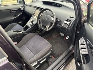 2013 Toyota Prius - Thumbnail