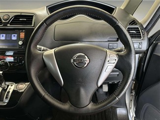 2012 Nissan Serena - Thumbnail