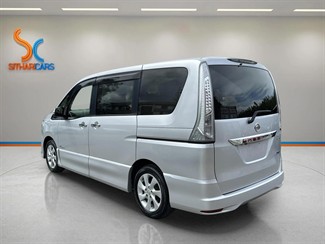 2012 Nissan Serena - Thumbnail