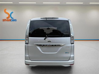 2012 Nissan Serena - Thumbnail