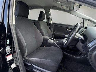 2013 Toyota Prius - Thumbnail