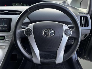 2013 Toyota Prius - Thumbnail