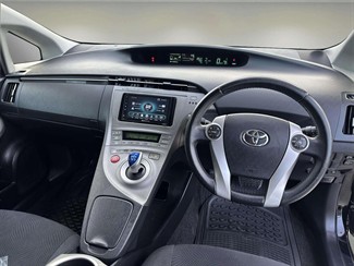 2013 Toyota Prius - Thumbnail