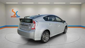 2014 Toyota Prius - Thumbnail