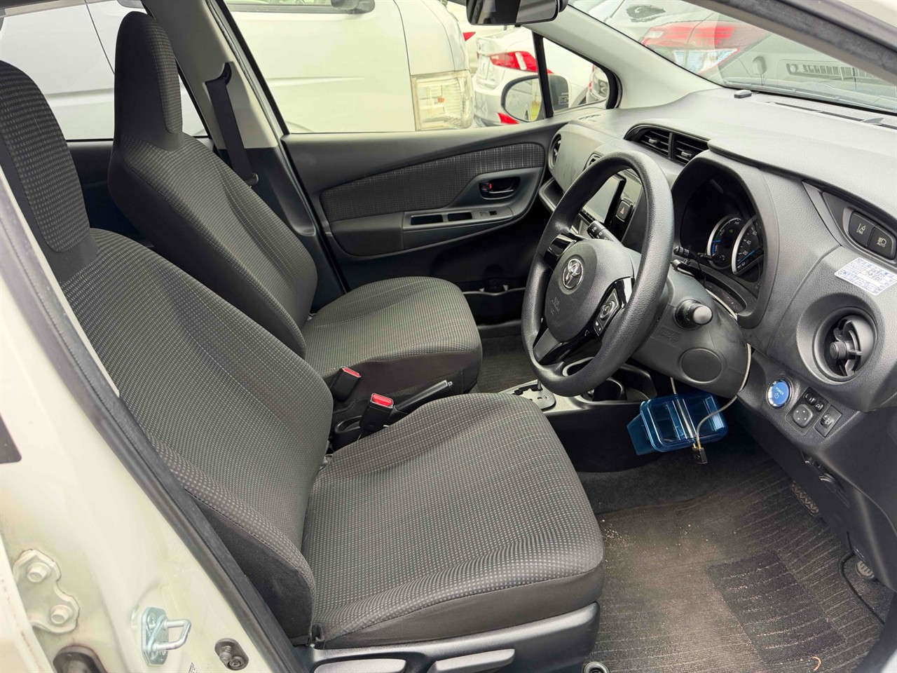 2017 Toyota Vitz