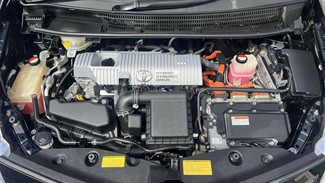 2014 Toyota Prius - Thumbnail