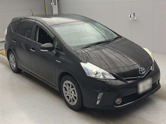 2014 Toyota Prius - Thumbnail