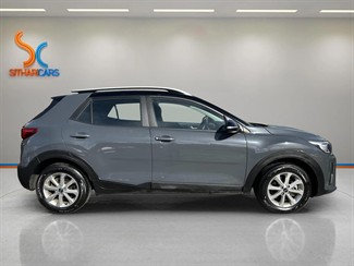 2021 Kia Stonic - Thumbnail