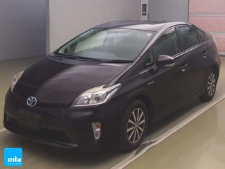2013 Toyota Prius - Thumbnail