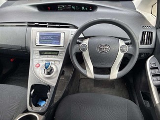 2013 Toyota Prius - Thumbnail