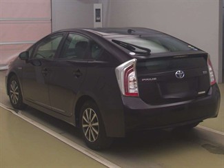2013 Toyota Prius - Thumbnail