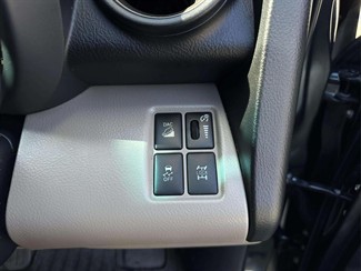 2008 Toyota VANGUARD - Thumbnail