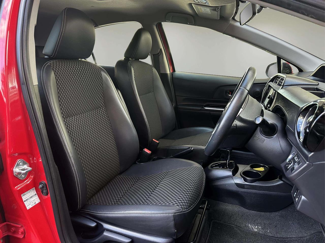 2015 Toyota AQUA