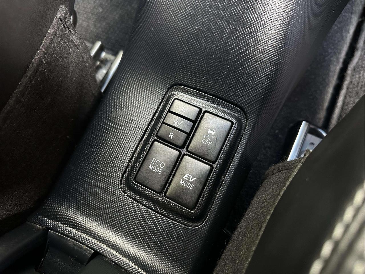2015 Toyota AQUA