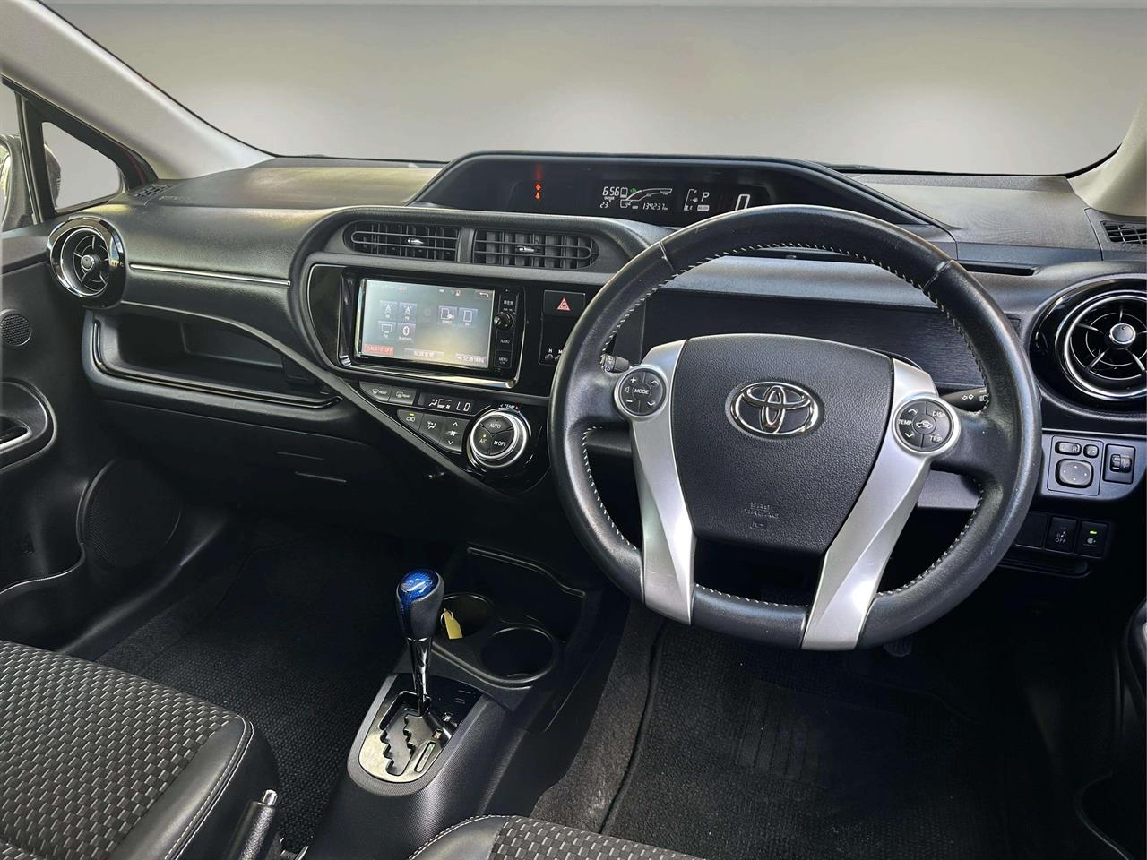 2015 Toyota AQUA