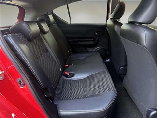 2015 Toyota AQUA - Thumbnail