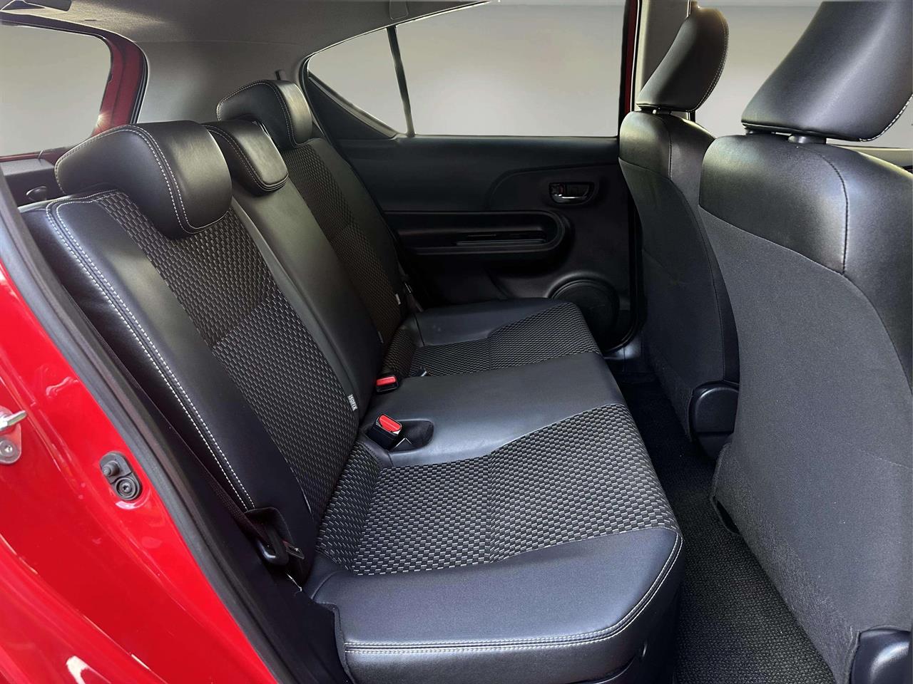 2015 Toyota AQUA
