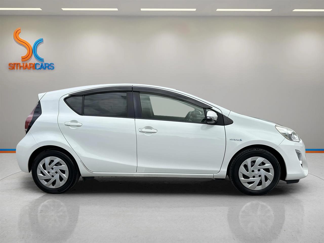 2016 Toyota AQUA