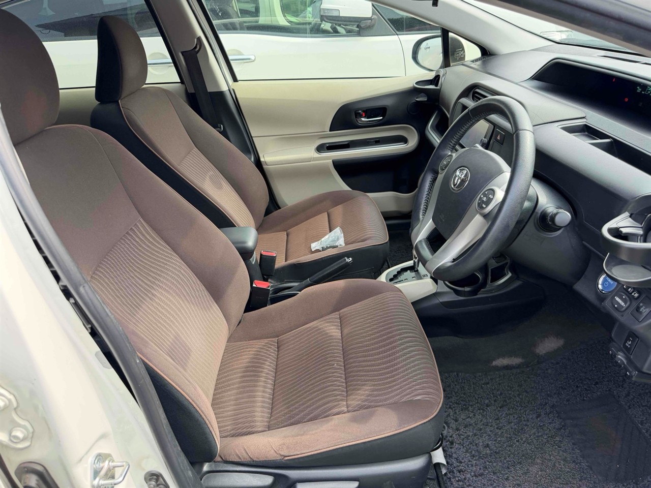 2013 Toyota AQUA