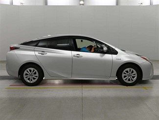 2018 Toyota Prius - Thumbnail