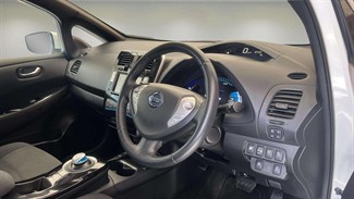 2017 Nissan Leaf - Thumbnail