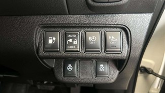 2017 Nissan Leaf - Thumbnail