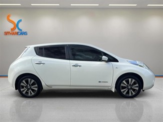 2017 Nissan Leaf - Thumbnail