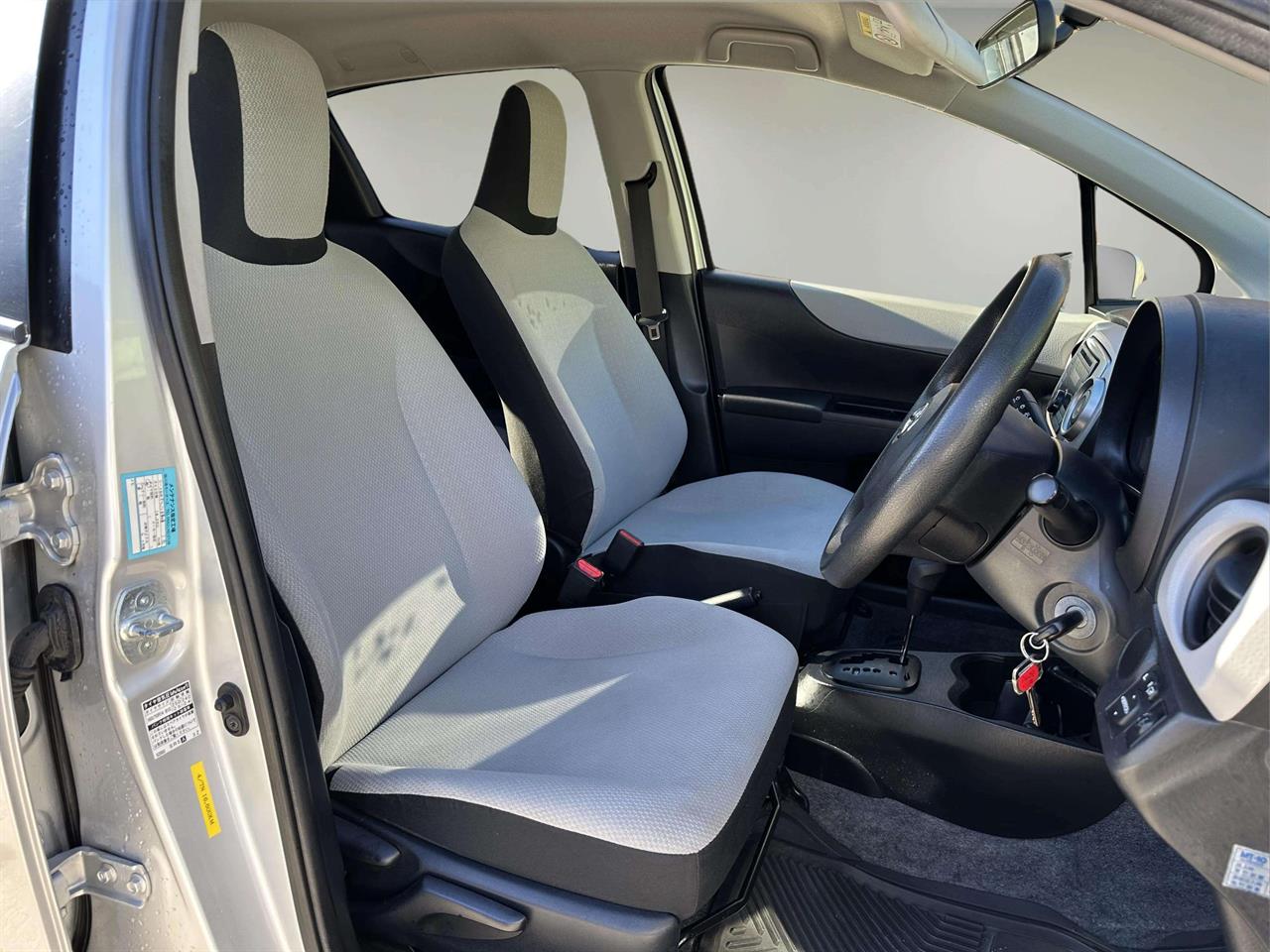 2014 Toyota Vitz