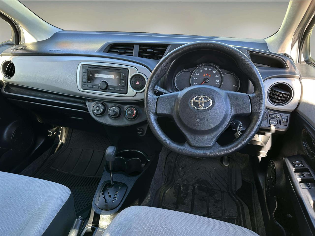 2014 Toyota Vitz