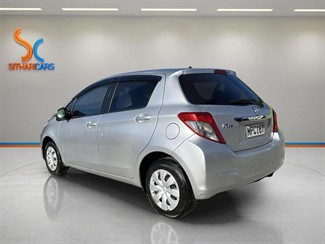 2014 Toyota Vitz - Thumbnail