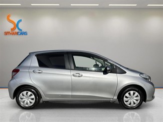 2014 Toyota Vitz - Thumbnail