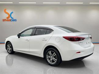 2015 Mazda Axela - Thumbnail