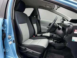 2012 Toyota AQUA - Thumbnail