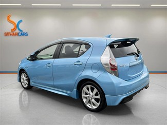 2012 Toyota AQUA - Thumbnail