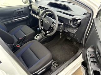 2020 Toyota AQUA - Thumbnail