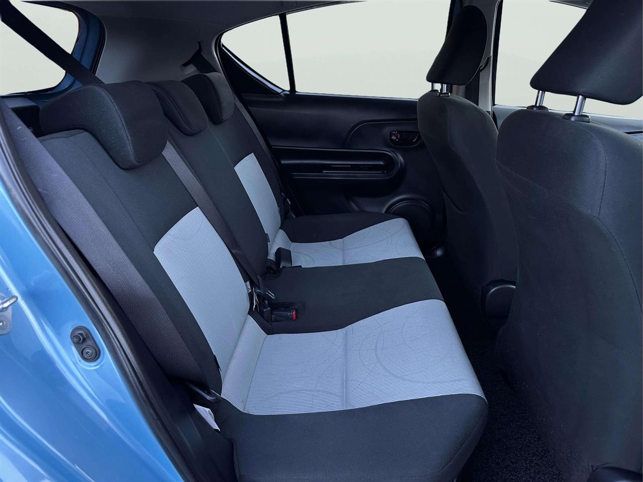 2014 Toyota AQUA