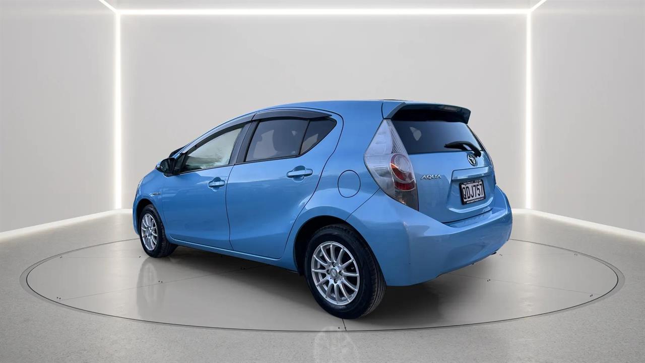 2014 Toyota AQUA