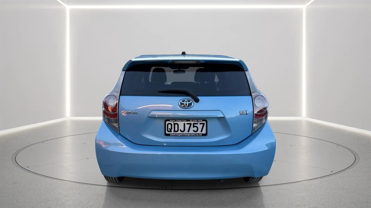 2014 Toyota AQUA