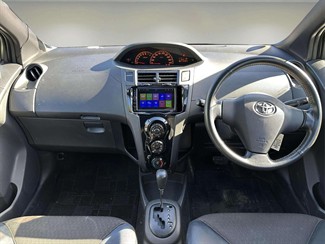 2006 Toyota Vitz - Thumbnail