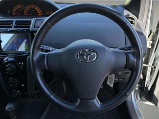 2006 Toyota Vitz - Thumbnail