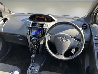 2006 Toyota Vitz - Thumbnail