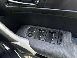 2006 Honda CR-V - Thumbnail