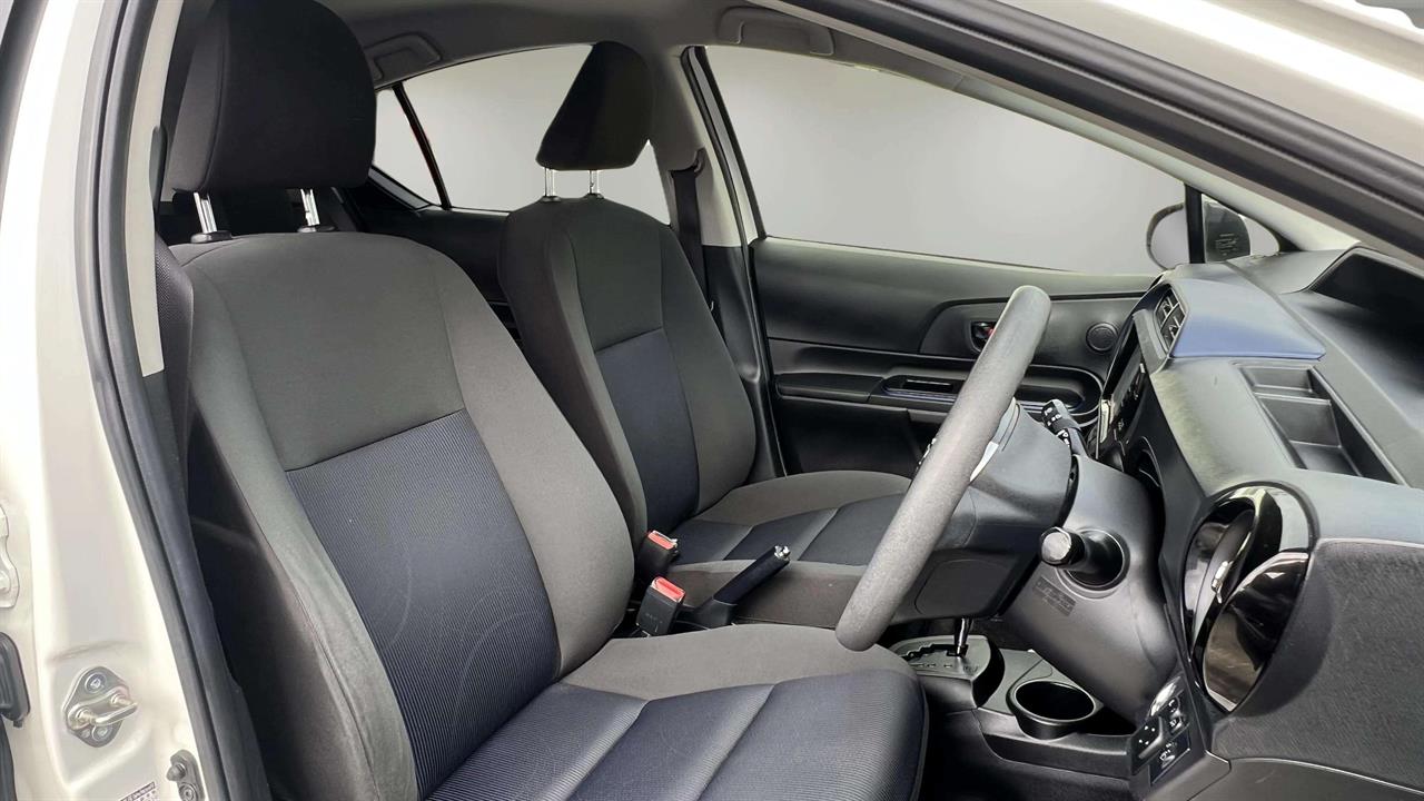 2015 Toyota AQUA