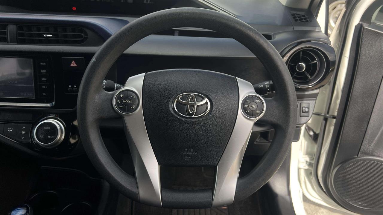 2015 Toyota AQUA