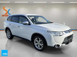 2014 Mitsubishi Outlander - Thumbnail