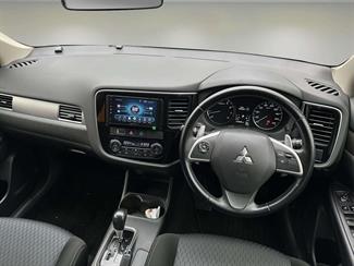 2014 Mitsubishi Outlander - Thumbnail