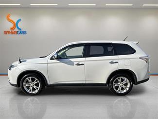 2014 Mitsubishi Outlander - Thumbnail