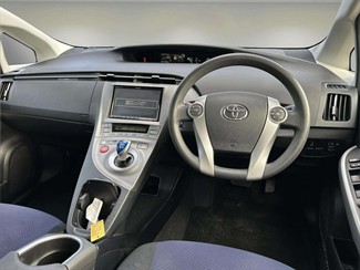 2013 Toyota Prius - Thumbnail