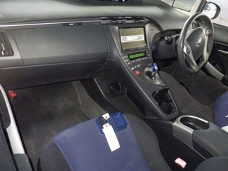 2013 Toyota Prius - Thumbnail