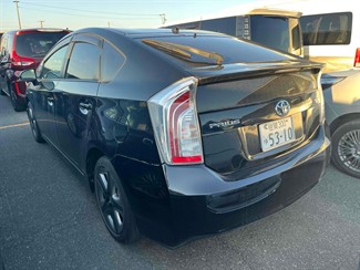 2015 Toyota Prius - Thumbnail